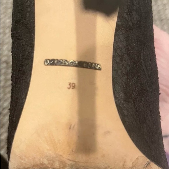 Gorgeous, preowned LACE  dolce Gabbana black high boots size 39 - Picture 5 of 5